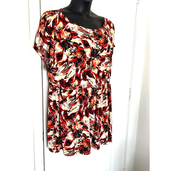 Floral Print Scoop Neck Short Sleeve Tunic Top Size 22W Lightweight Stretchy - Picture 2 of 7
